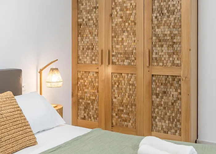 κypraios Plaka (Milos)